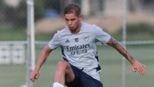 Arsenal respond to Chelsea offer to sell England midfielder