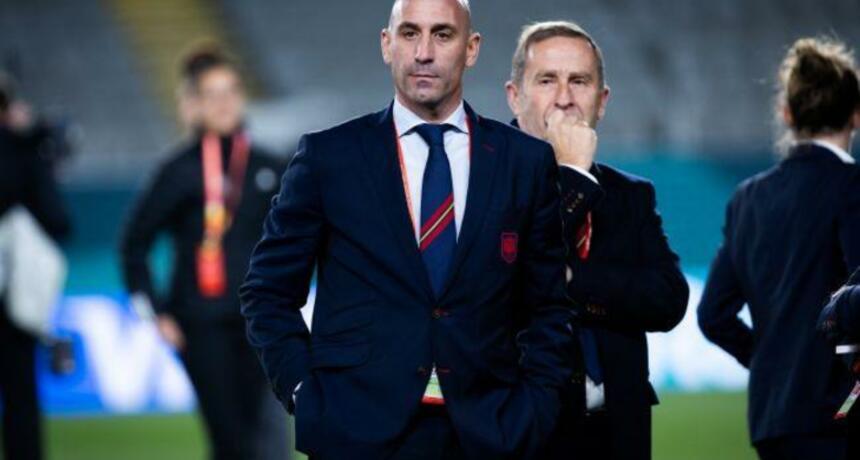 FIFA wants to ban Rubiales from football for 15 years