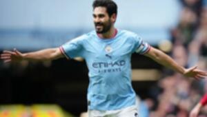 The former Manchester City player blames the team for failed contract negotiations