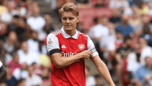 Arsenal faced difficulties in negotiations with the team captain