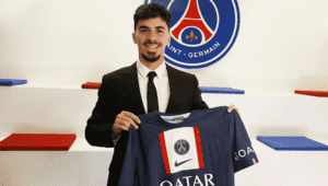 Messi was accused of rude communication with a PSG player