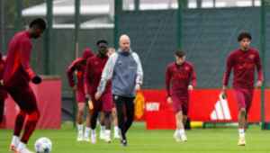 Manchester United have conceded more than three goals in three matches in a row