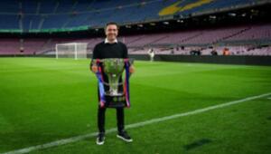 If Xavi wins La Liga or the Champions League this season, the contract will be automatically extende