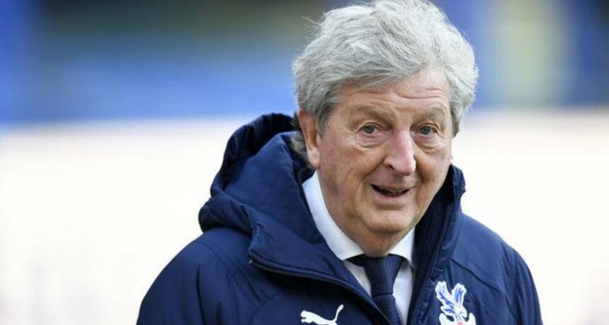 Roy Hodgson becomes the first manager to go unbeaten in five consecutive matches at Old Trafford