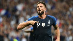 The French national team has updated its application, adding Giroud to the list of goalkeepers