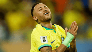 PHOTO. Neymar was thrown with popcorn after an unsuccessful match of the Brazilian national team