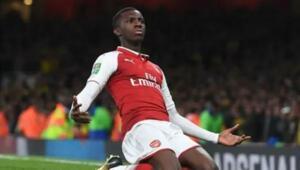 The Arsenal player has extended his contract with the club