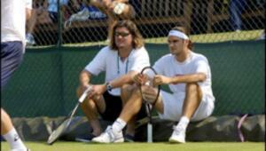 PHOTO. The former coach of Roger Federer has had his leg amputated