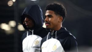 Chelsea has extended the contract of their full-back