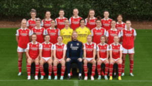 Arsenal respond to hate war over women's team photo