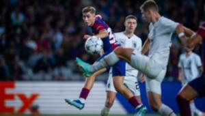 Victories for Barcelona and Feyenoord. Here are the results of the evening Champions League matches