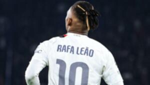 Milan is the first Italian team not to score in five consecutive matches in the Champions League