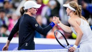 Is this a trolling of Sabalenka? The 15th-ranked player has referred to Swiatek as the true leader