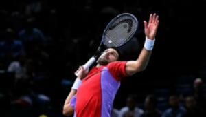 Djokovic almost lost to the 23rd racket but advanced to the 1/4 finals of the Paris Masters