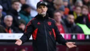 He harbors favorites among his charges. The players of Bayern are discontented with Tuchel