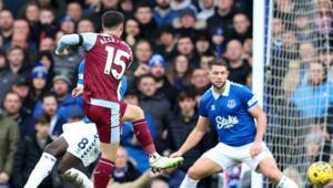 Aston Villa couldn't overcome Everton but remained in the third position