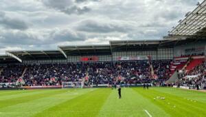 The Championship match was halted for 35 minutes due to an incident in the stands