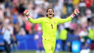 A sign of Italy's weakness? Sommer had his first dry game at the Euros, making only one save