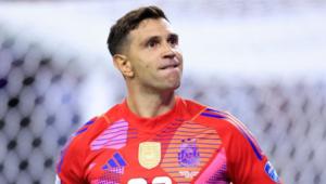 Saviour. Emiliano Martinez's incredible statistics in the penalty shootout for Argentina