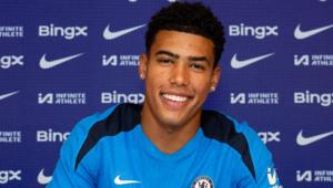 OFFICIAL. Chelsea have signed a defender from the United States