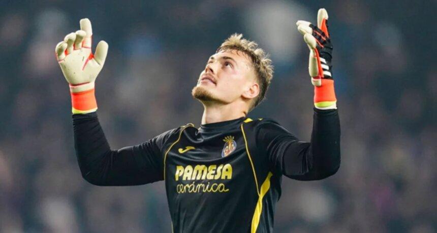 Here we go. Chelsea strengthened by young Danish goalkeeper from Villareal